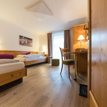 Naturparkhotel Adler 4*
