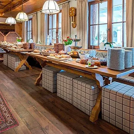 Naturparkhotel Adler 호텔 4*