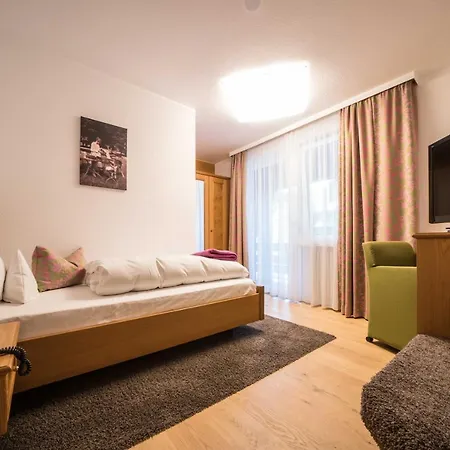 Naturparkhotel Adler 4*