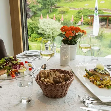 فندق Naturparkhotel Adler 4*