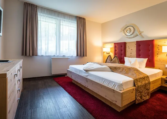 Naturparkhotel Adler Отель Вольфах