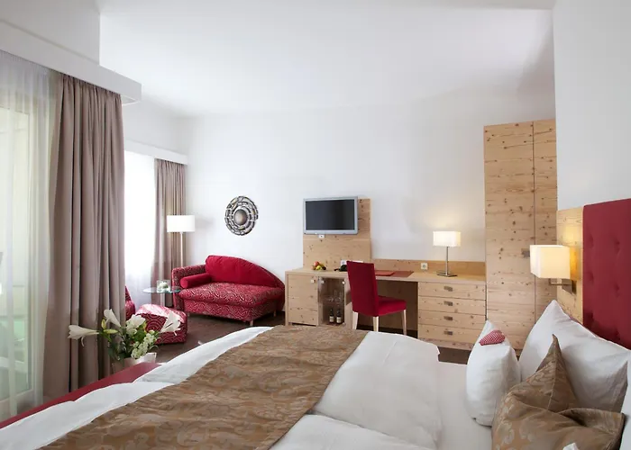 Отель Naturparkhotel Adler