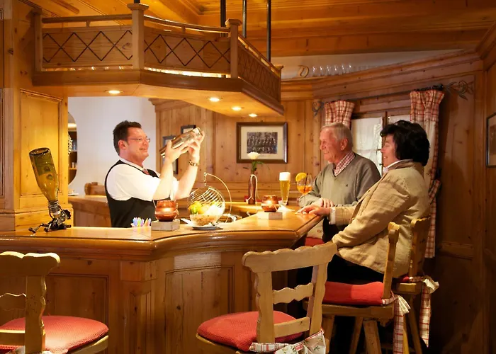 Naturparkhotel Adler Отель Вольфах