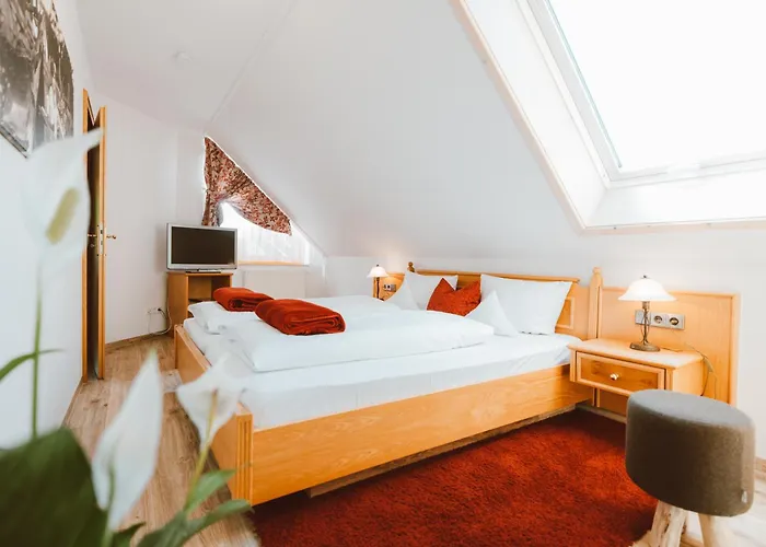 Отель Naturparkhotel Adler