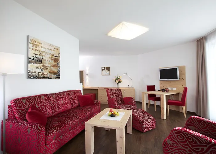 Отель Naturparkhotel Adler 4*