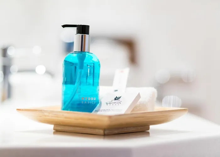 Naturparkhotel Adler Отель Вольфах