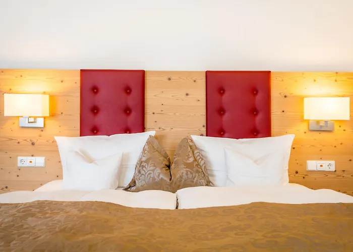 Naturparkhotel Adler 4*