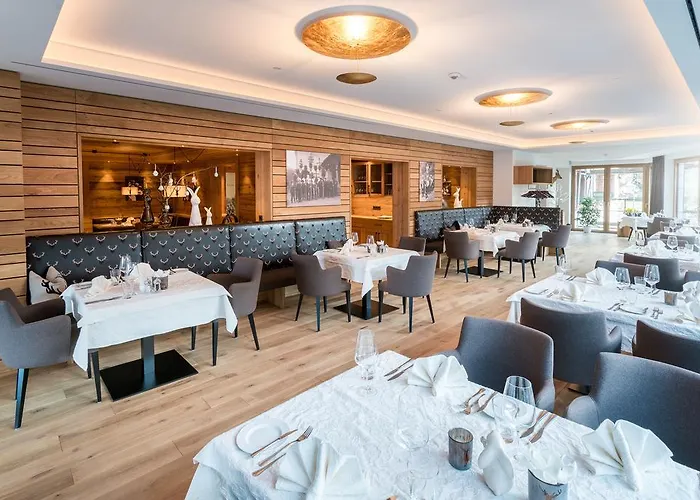 Отель Naturparkhotel Adler