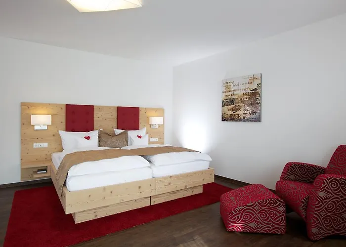 Naturparkhotel Adler Отель Вольфах