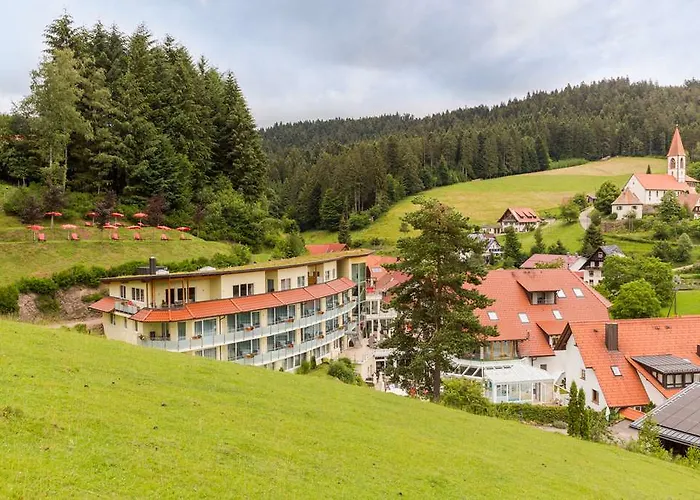 Naturparkhotel Adler 4*