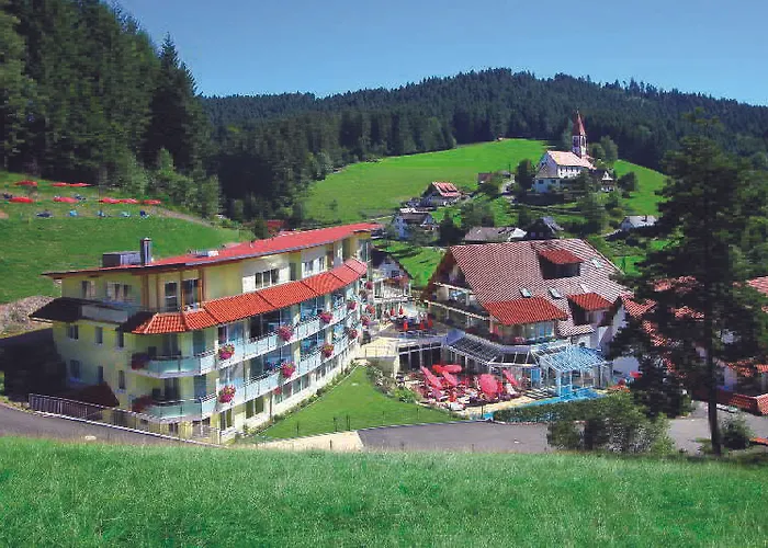 Naturparkhotel Adler 4*